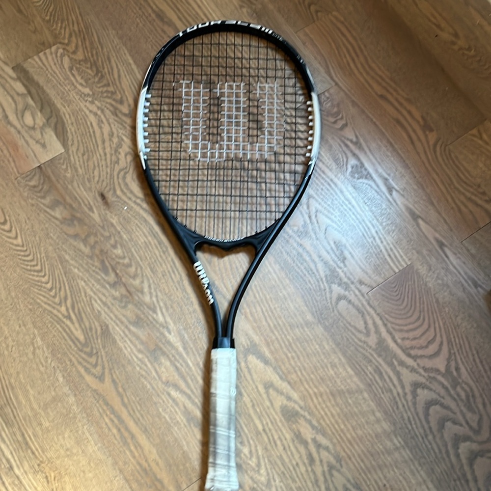 Wilson Tour Slam Tennis Racket - Picture 2 of 5